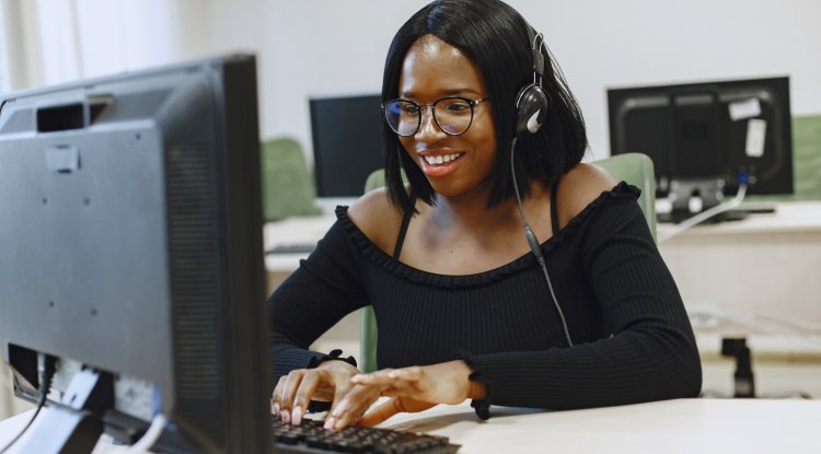 Apply For WhatsApp Customer Service Job